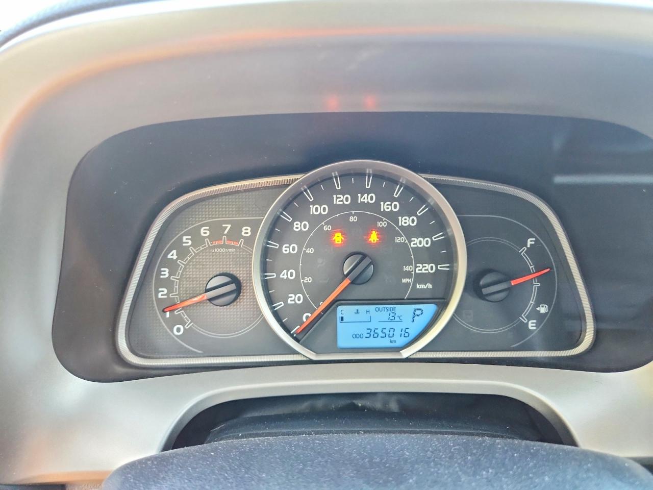 2015 Toyota Rav4 Le Red vin: 2T3BFREV2FW363081