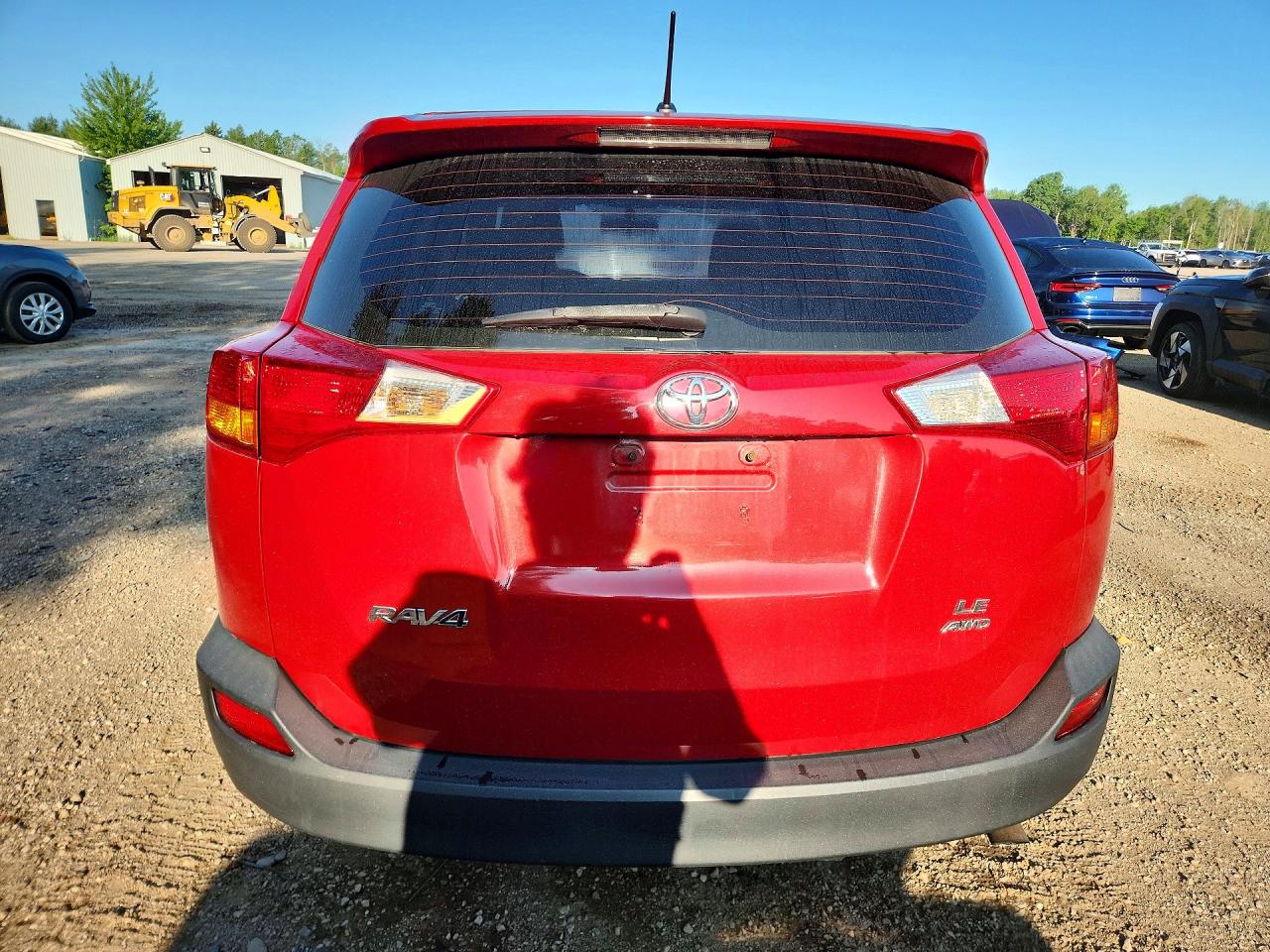 2015 Toyota Rav4 Le Red vin: 2T3BFREV2FW363081