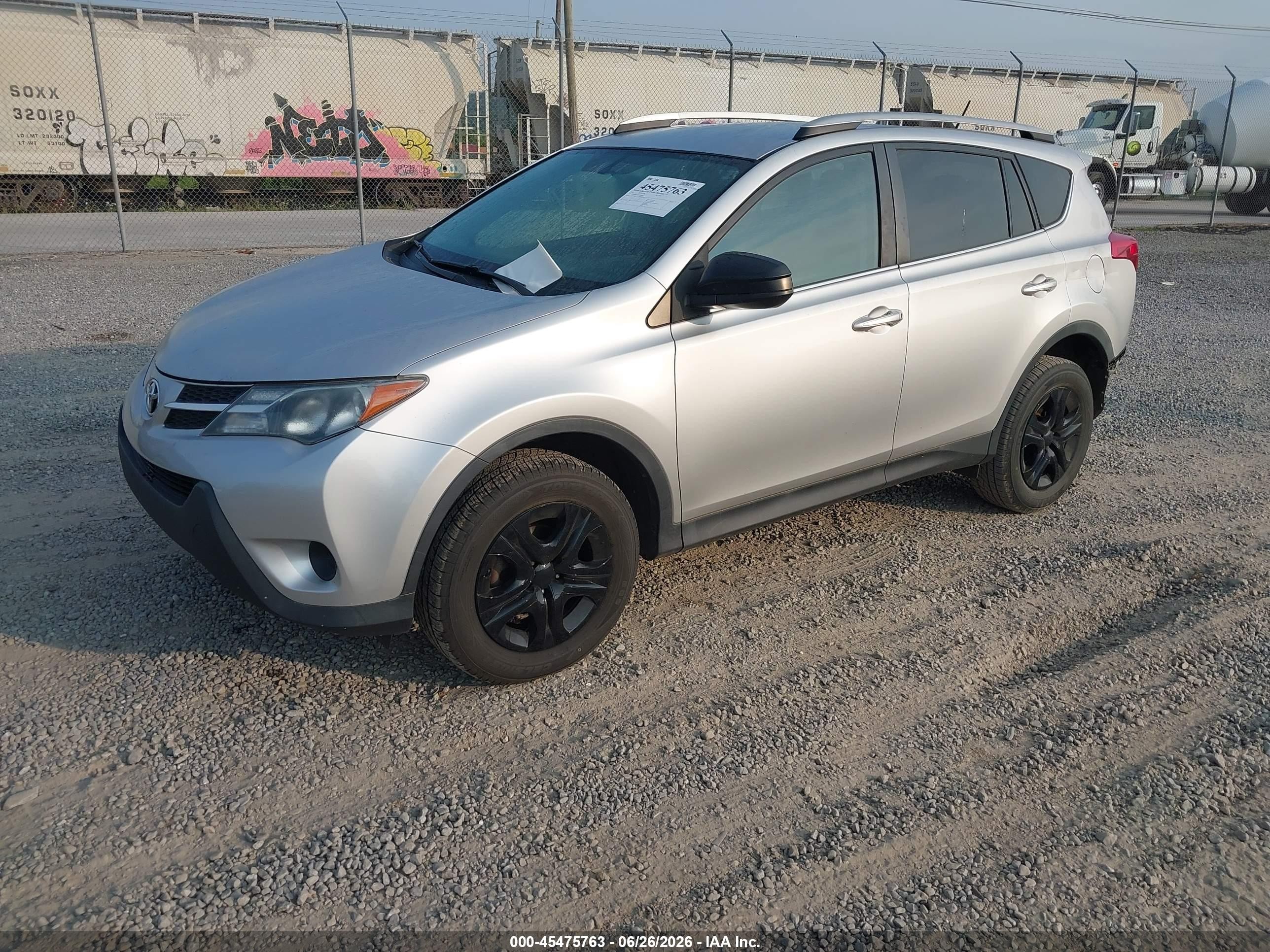 2015 Toyota Rav4 Le Silver vin: 2T3BFREV2FW398946