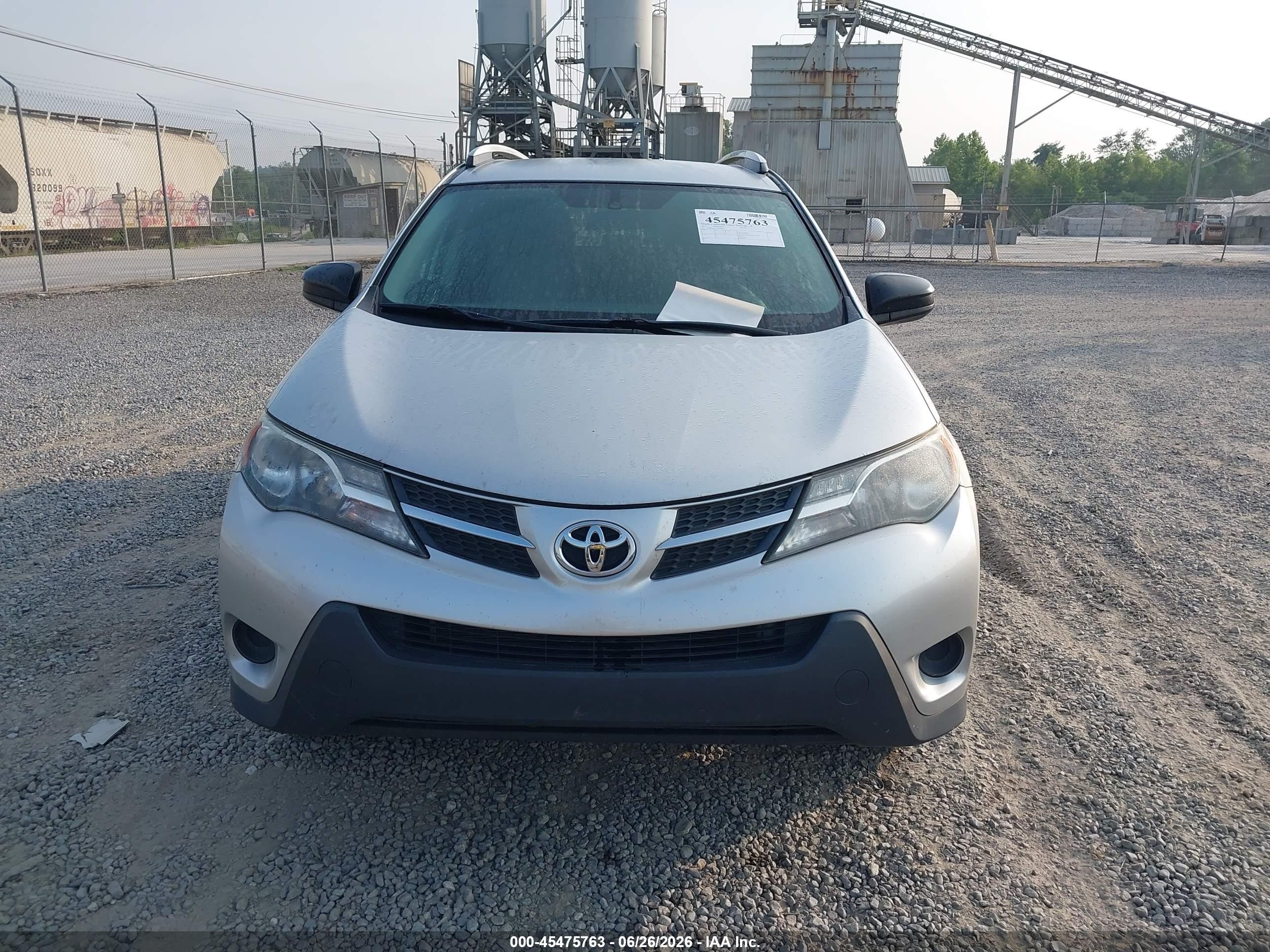 2015 Toyota Rav4 Le Silver vin: 2T3BFREV2FW398946