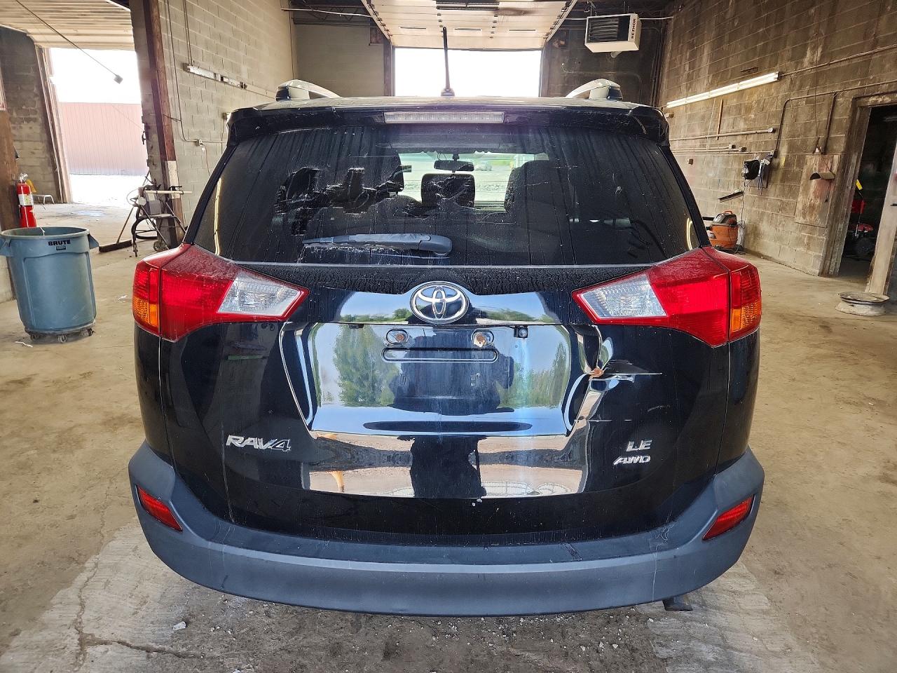 2015 Toyota Rav4 Le Черный vin: 2T3BFREV2FW406804