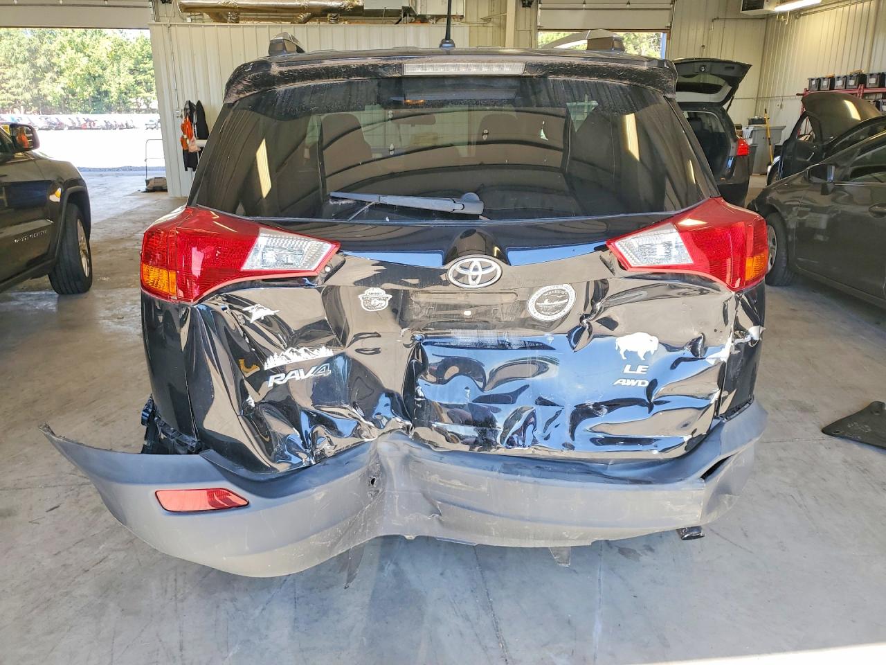 2015 Toyota Rav4 Le Black vin: 2T3BFREV2FW408424
