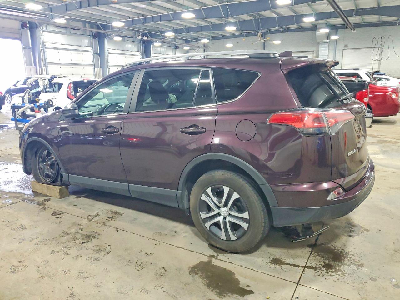 2017 Toyota Rav4 Le Purple vin: 2T3BFREV2HW637222