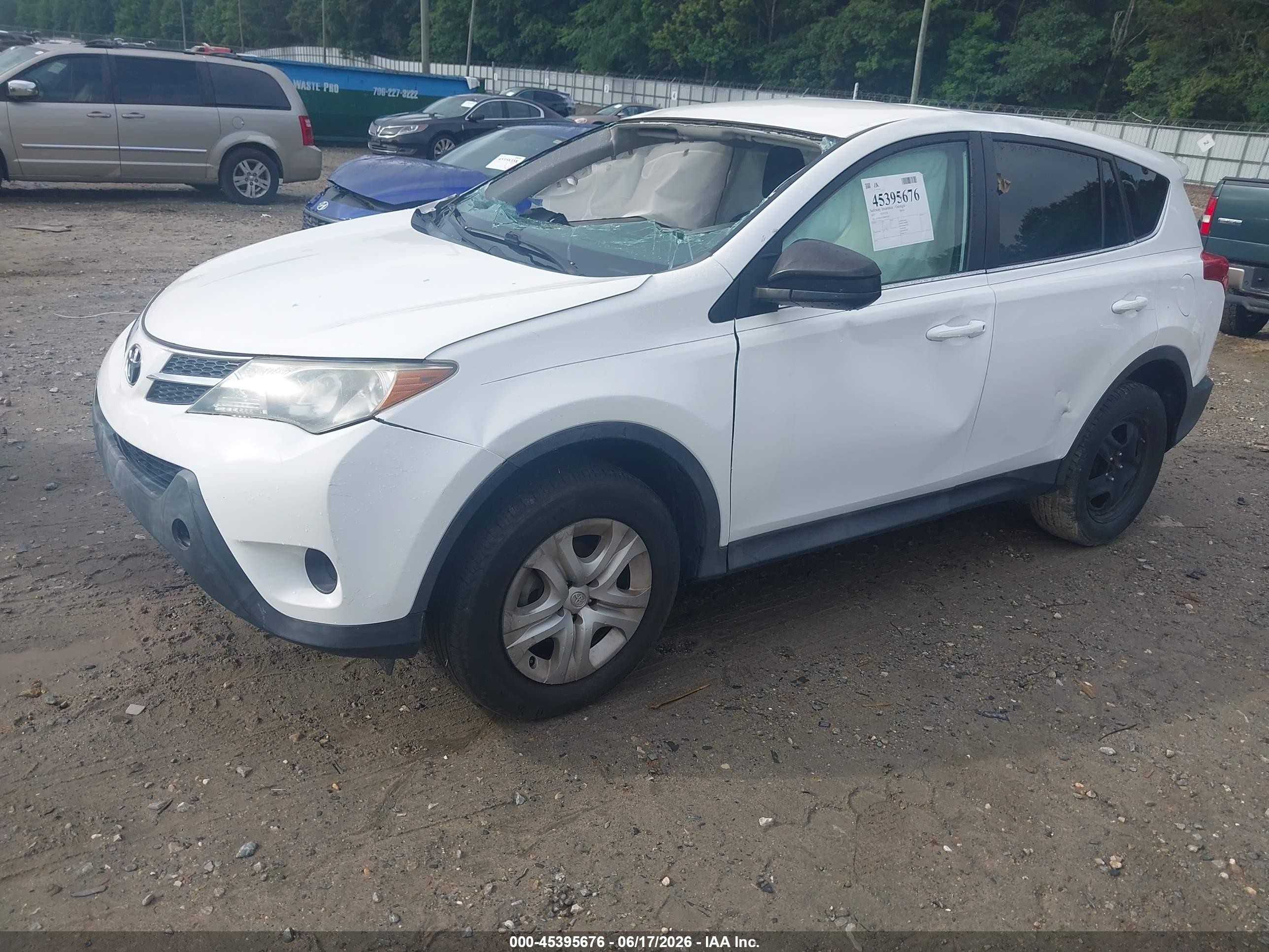 2013 Toyota Rav4 Le White vin: 2T3BFREV3DW024262