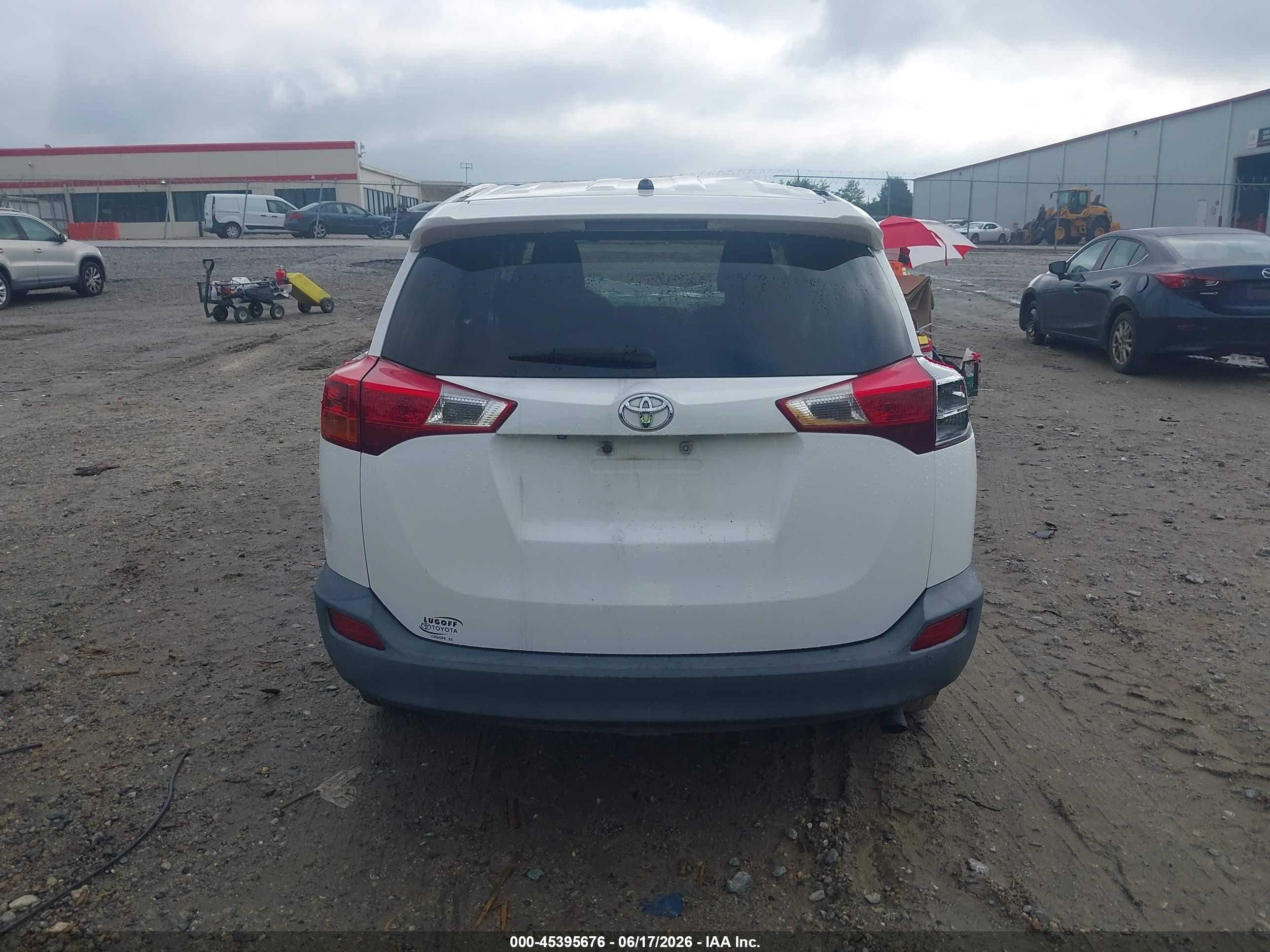 2013 Toyota Rav4 Le White vin: 2T3BFREV3DW024262