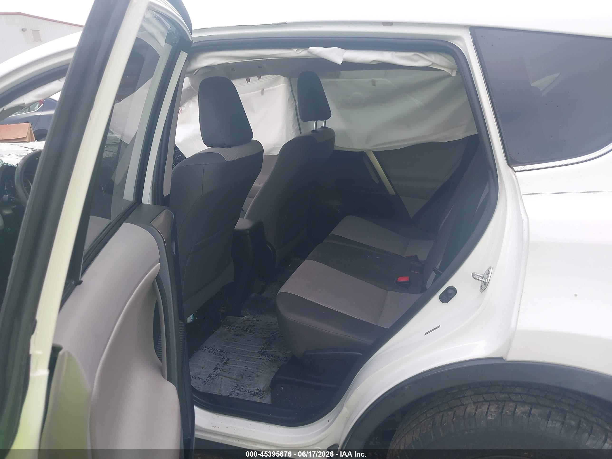 2013 Toyota Rav4 Le White vin: 2T3BFREV3DW024262