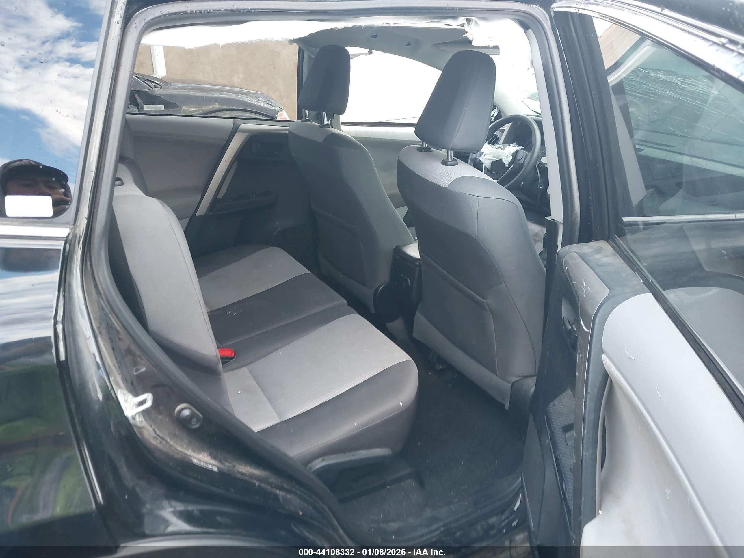 2013 Toyota Rav4 Le Black vin: 2T3BFREV3DW048934