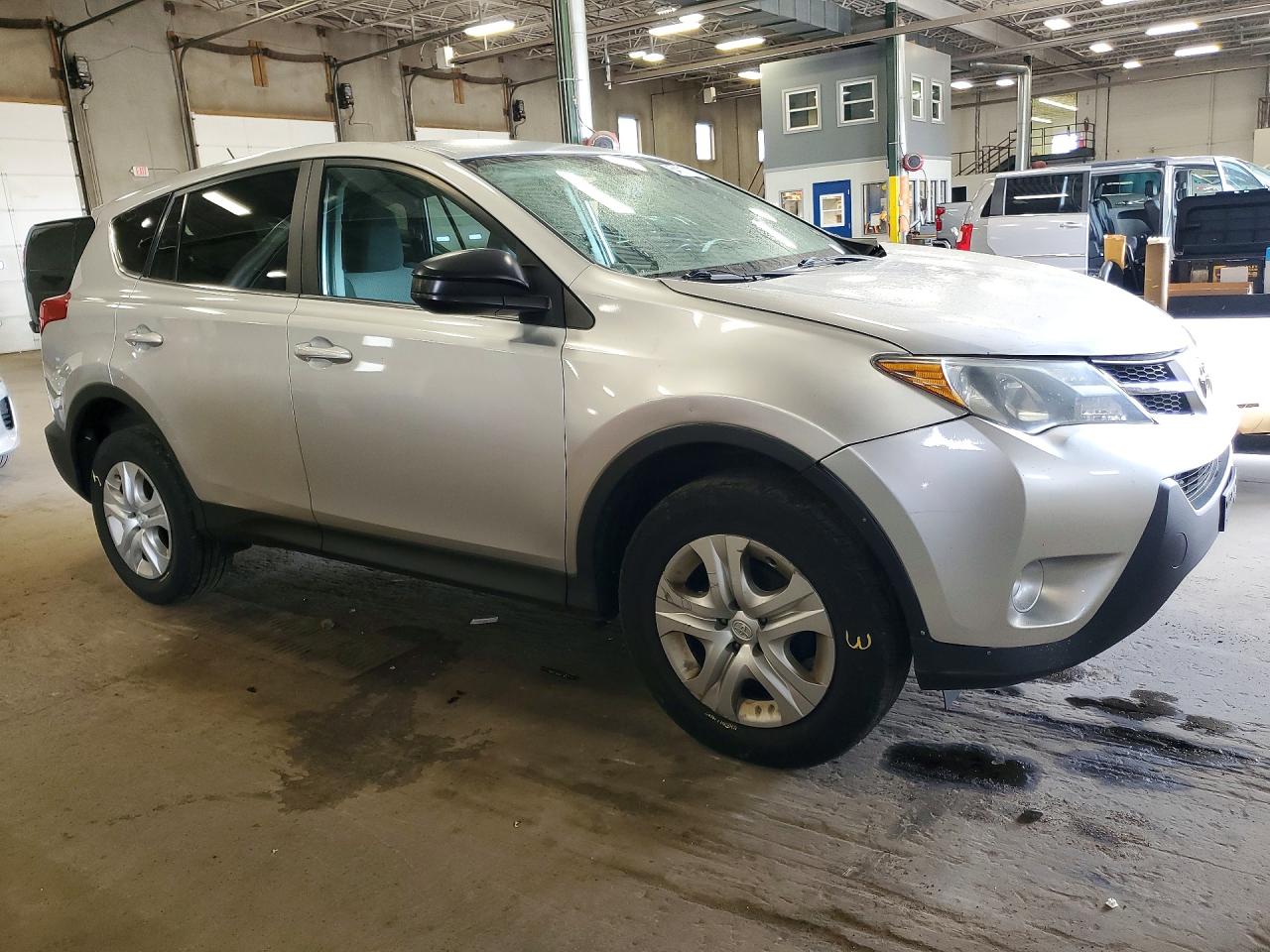 2013 Toyota Rav4 Le Silver vin: 2T3BFREV3DW057732
