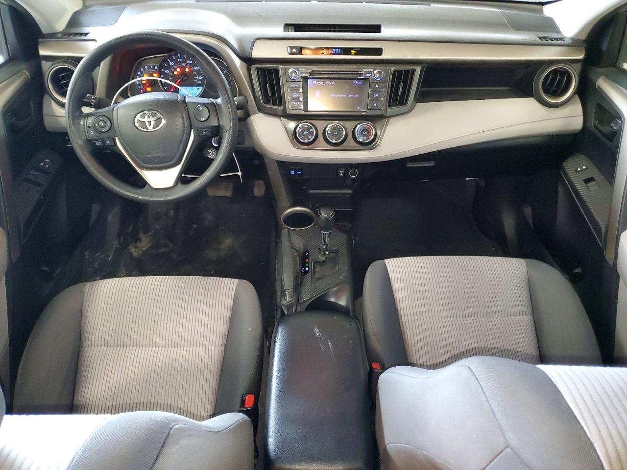 2013 Toyota Rav4 Le Silver vin: 2T3BFREV3DW057732