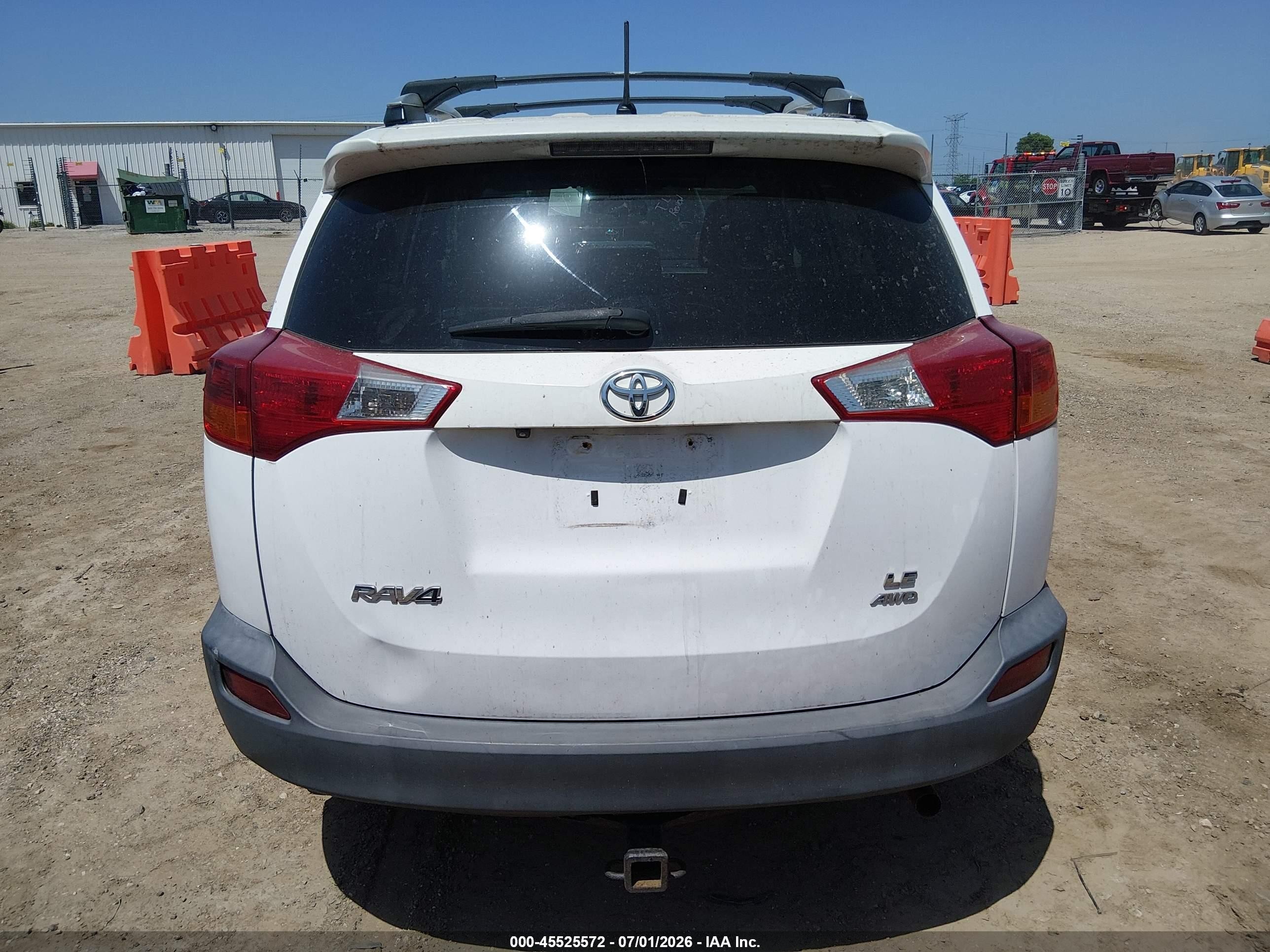 2013 Toyota Rav4 Le White vin: 2T3BFREV3DW058783