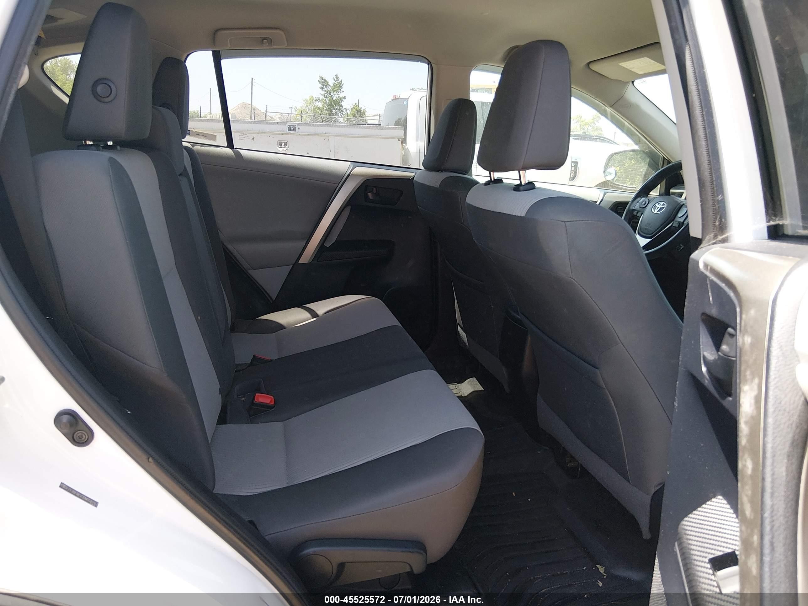 2013 Toyota Rav4 Le White vin: 2T3BFREV3DW058783