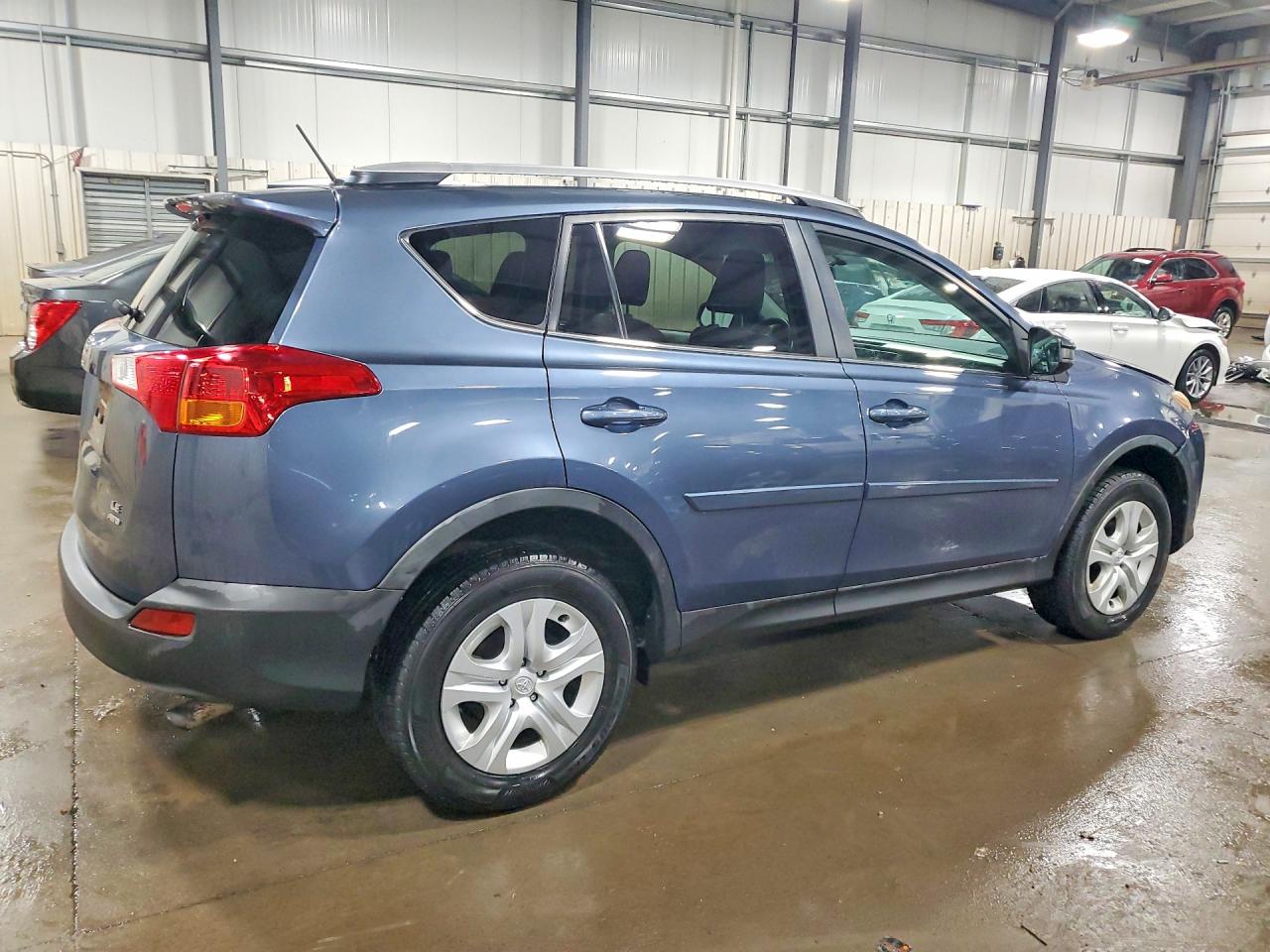 2013 Toyota Rav4 Le Blue vin: 2T3BFREV3DW096238