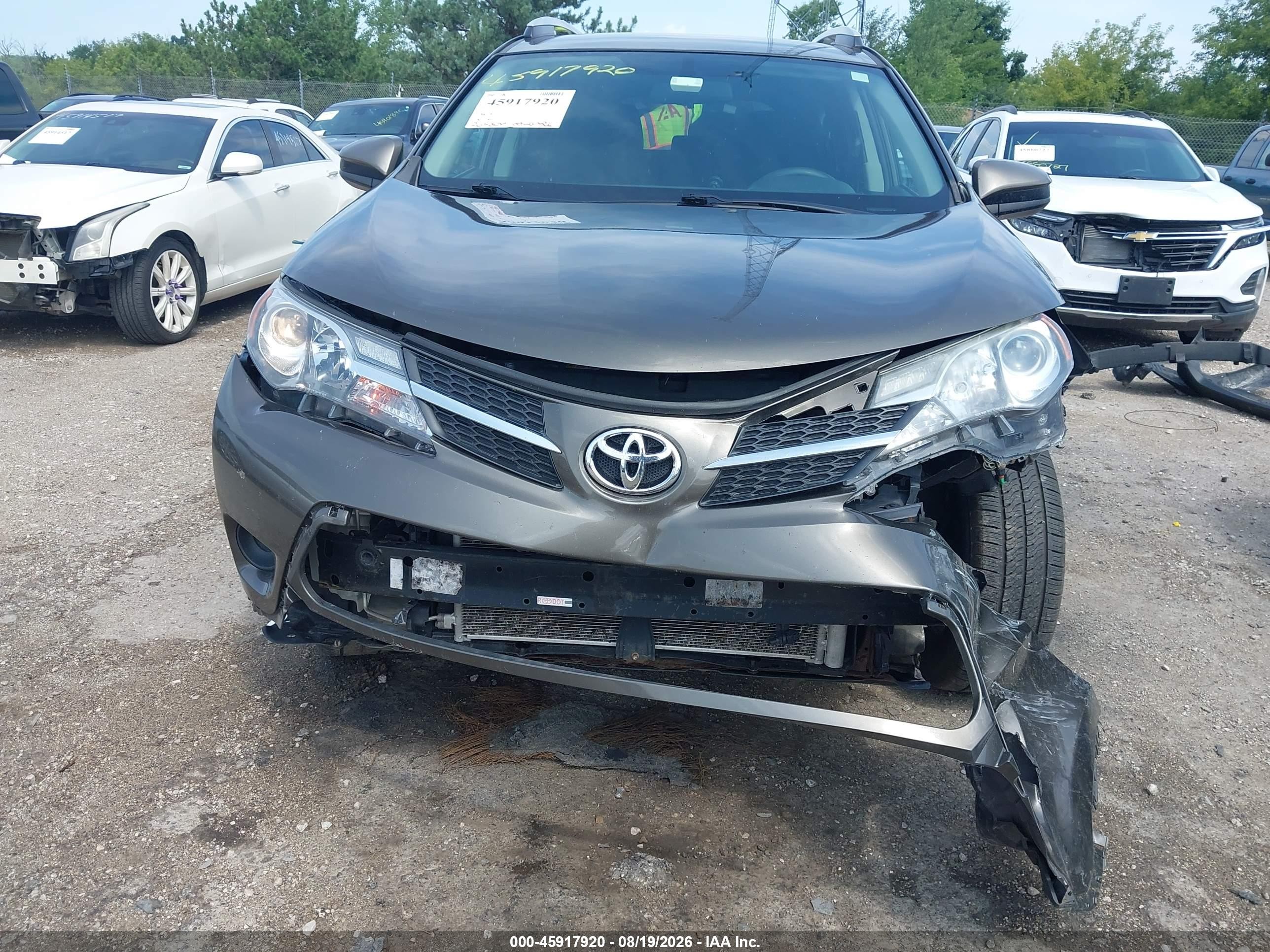 2014 Toyota Rav4 Le Brown vin: 2T3BFREV3EW145715