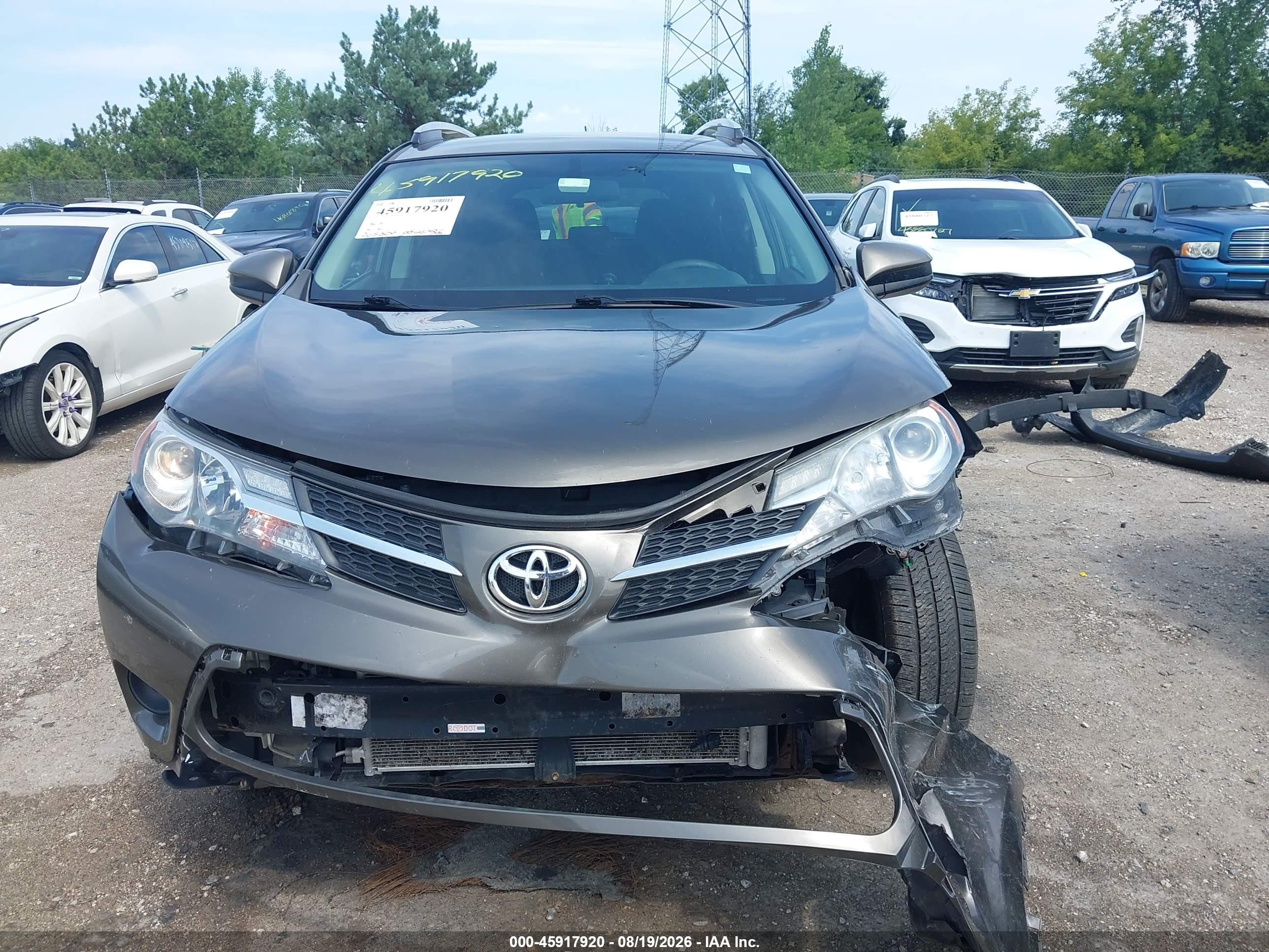 2014 Toyota Rav4 Le Brown vin: 2T3BFREV3EW145715