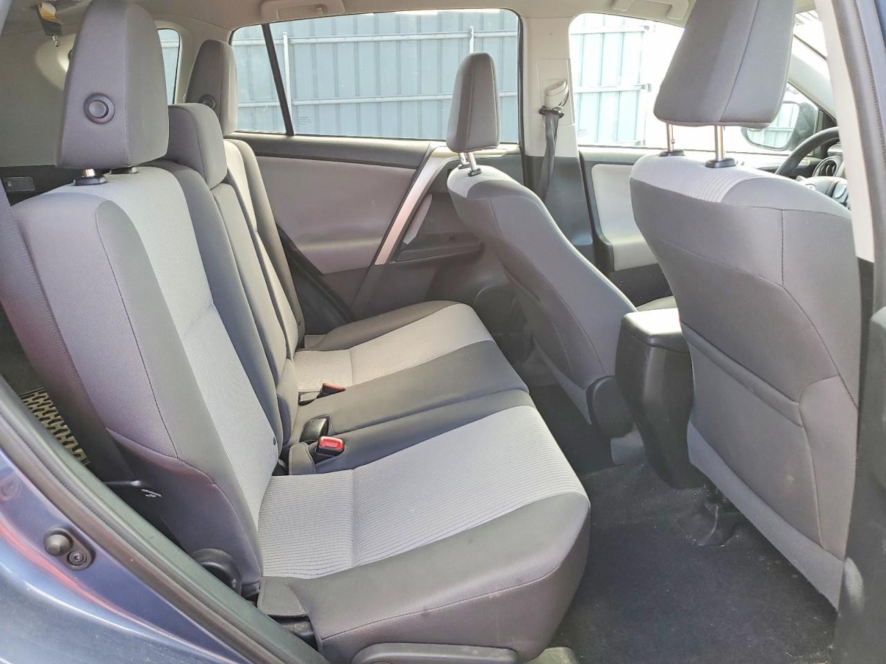 2014 Toyota Rav4 Le Blue vin: 2T3BFREV3EW190881