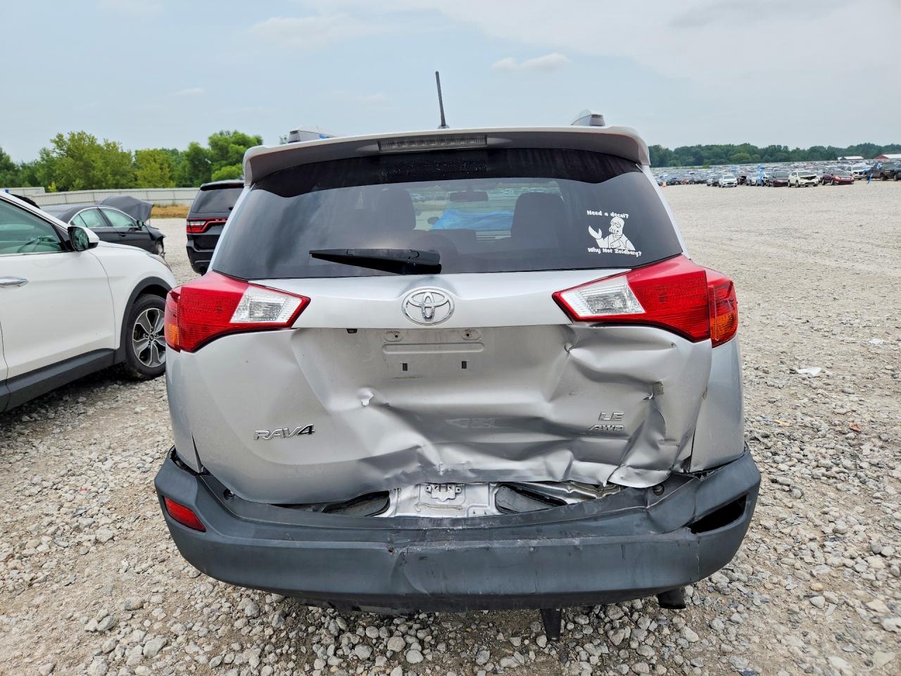 2015 Toyota Rav4 Le Silver vin: 2T3BFREV3FW240261