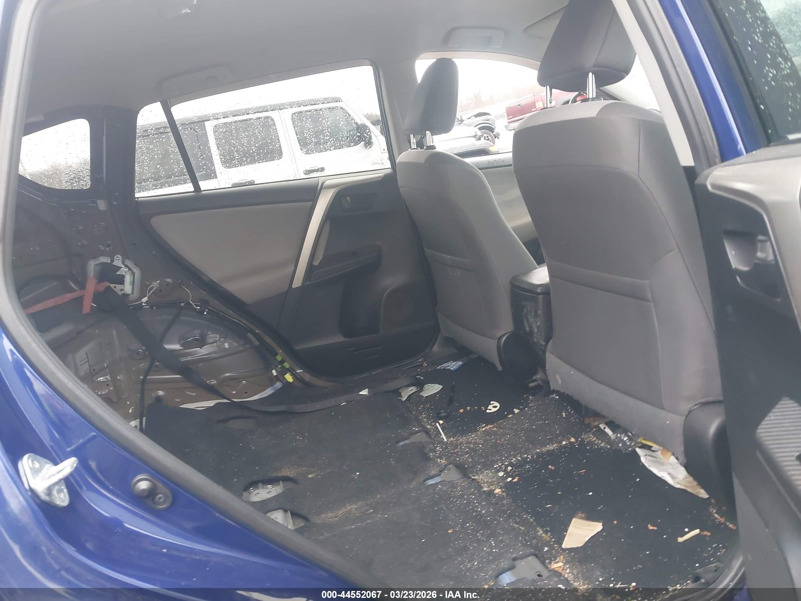 2015 Toyota Rav4 Le Синий vin: 2T3BFREV3FW310034