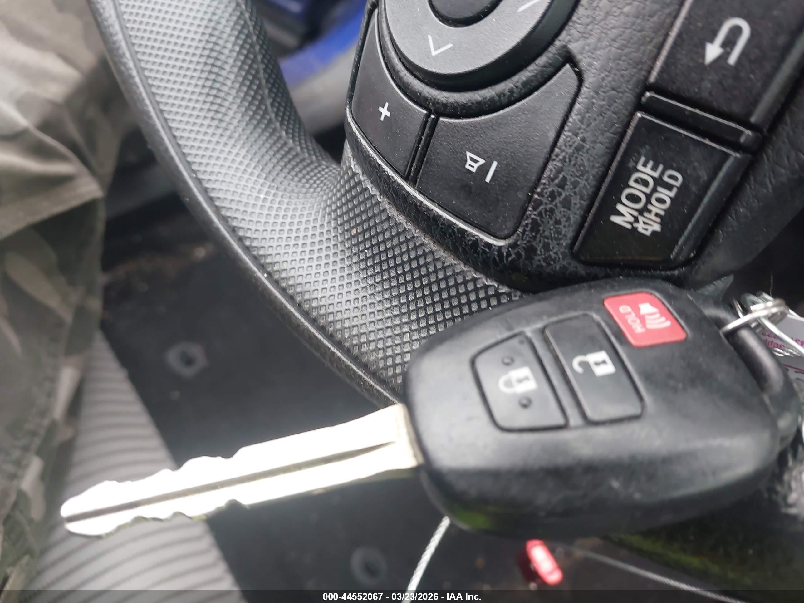 2015 Toyota Rav4 Le Синий vin: 2T3BFREV3FW310034