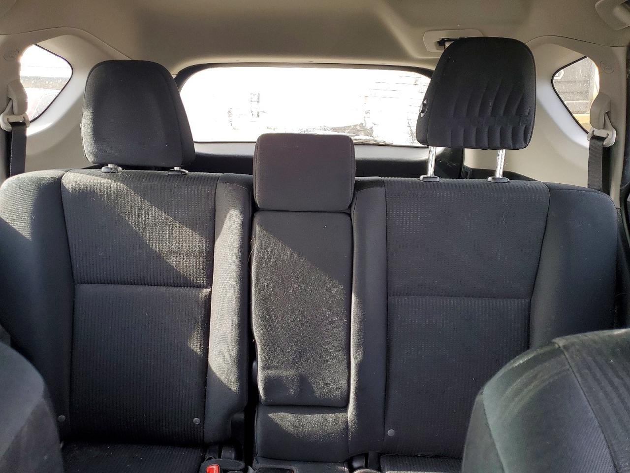 2015 Toyota Rav4 Le Серебряный vin: 2T3BFREV3FW326914