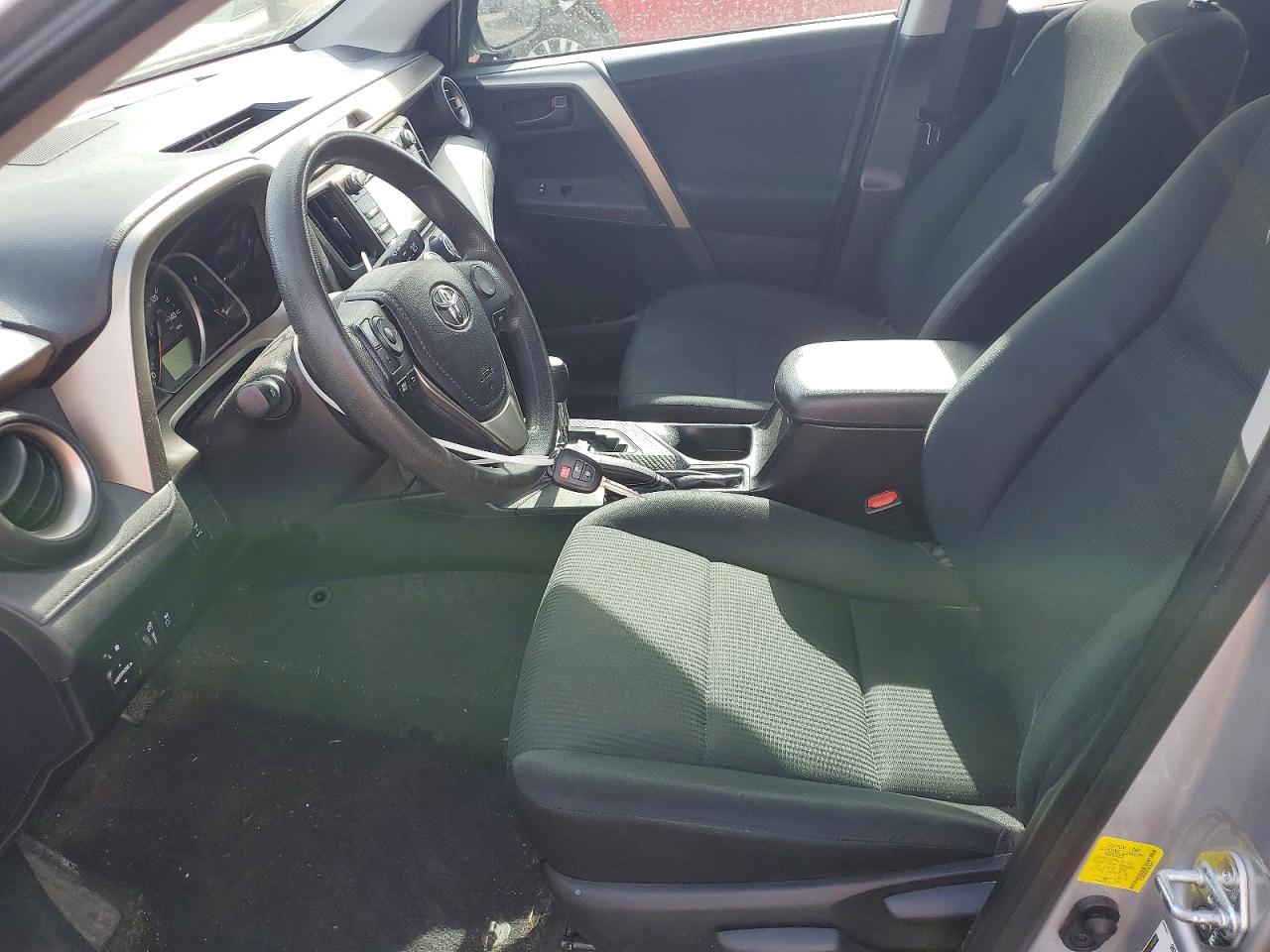 2015 Toyota Rav4 Le Серебряный vin: 2T3BFREV3FW326914