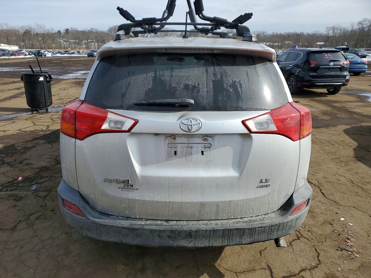 2015 Toyota Rav4 Le Серебряный vin: 2T3BFREV3FW326914
