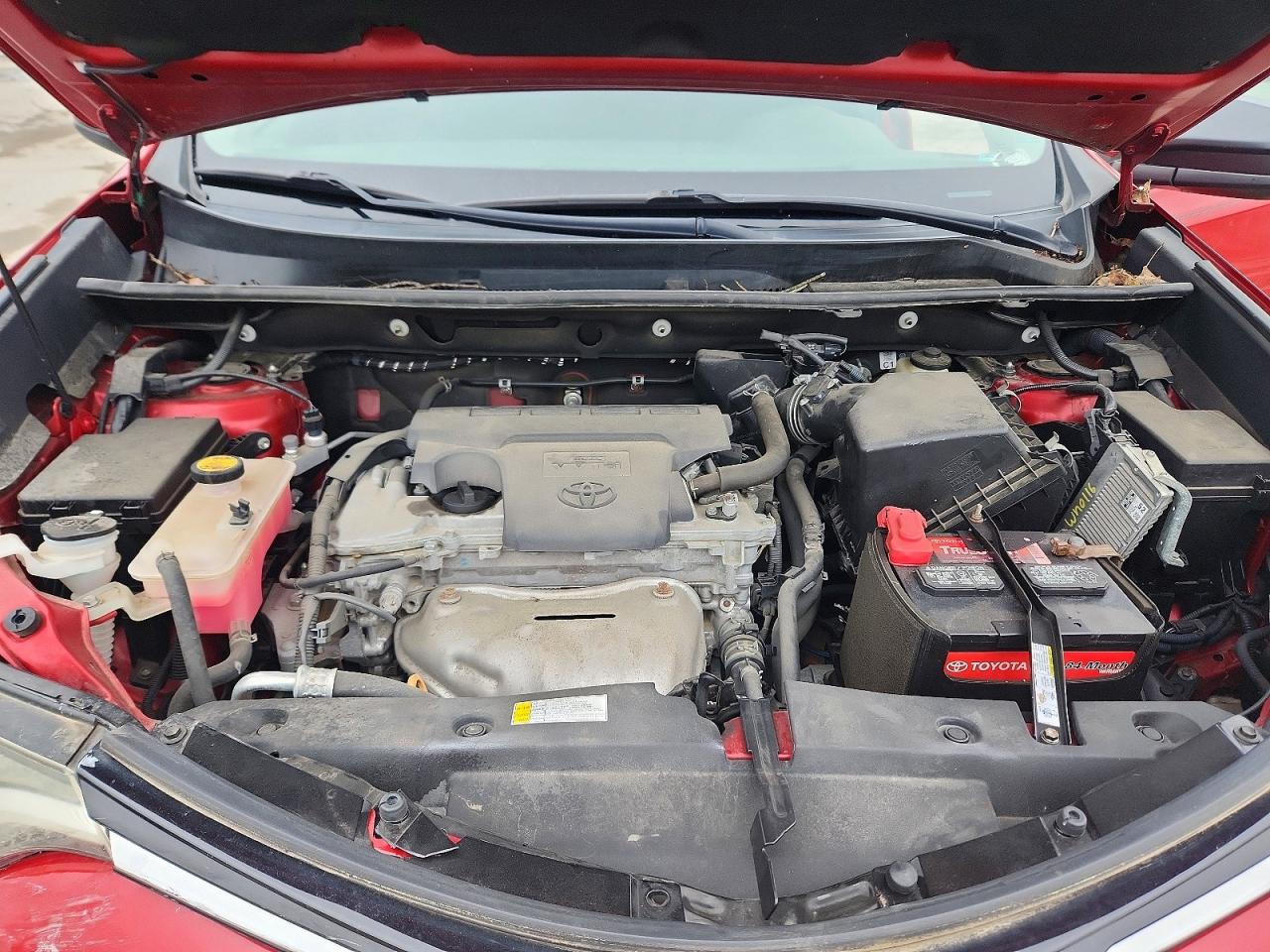 2017 Toyota Rav4 Le Burgundy vin: 2T3BFREV3HW600003