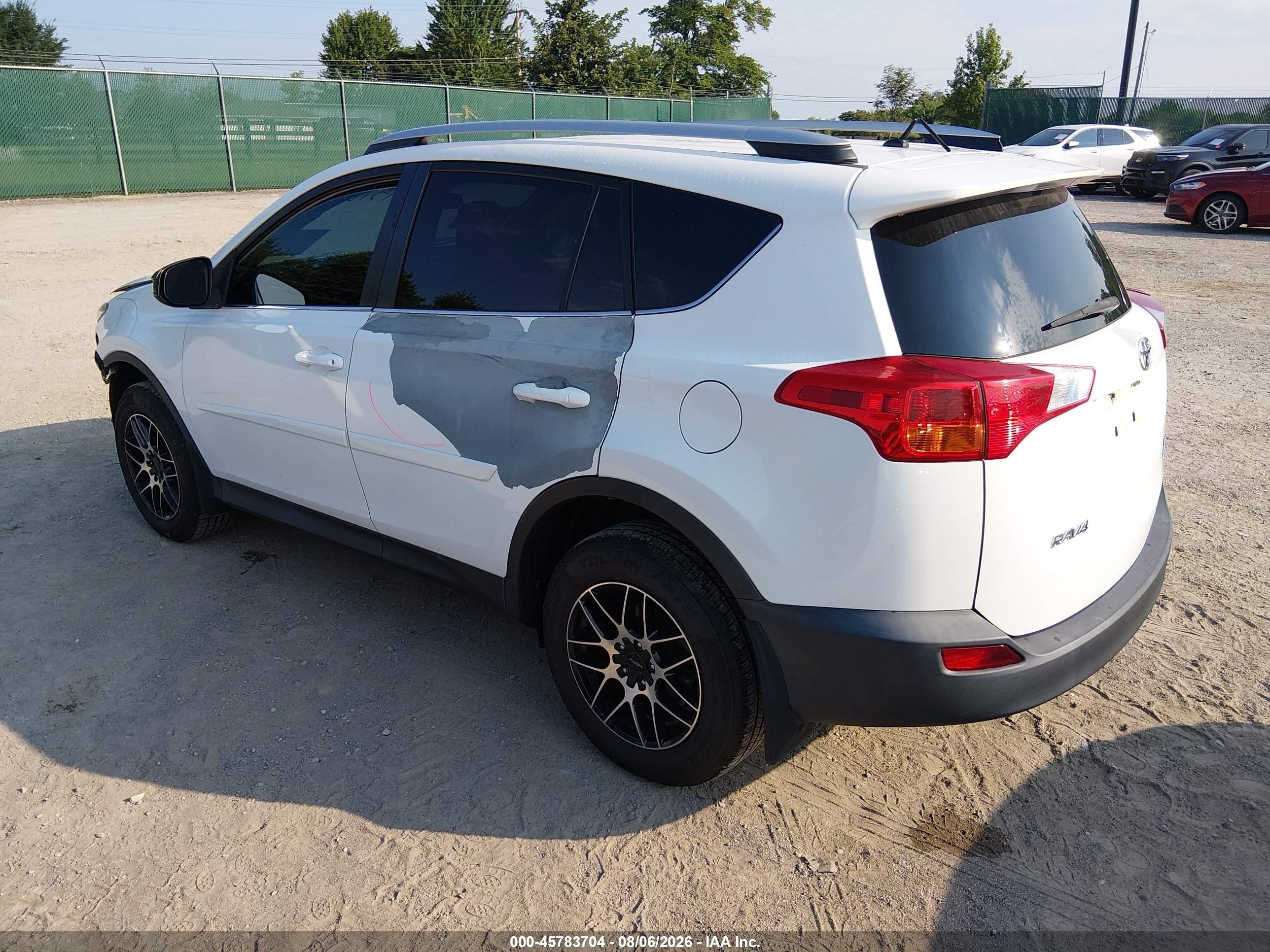2013 Toyota Rav4 Le White vin: 2T3BFREV4DW022746
