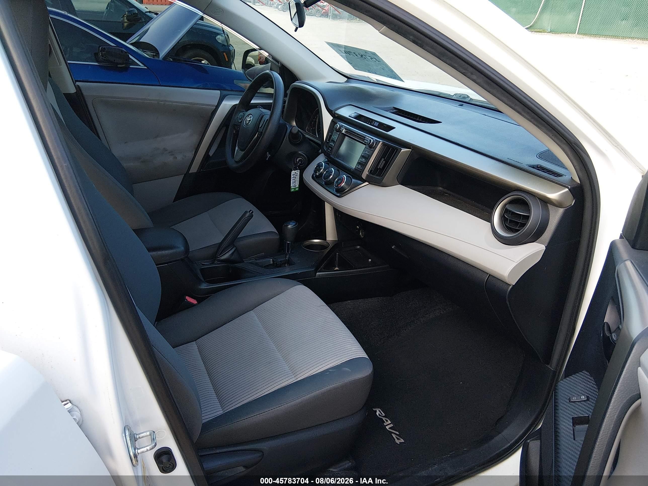 2013 Toyota Rav4 Le White vin: 2T3BFREV4DW022746