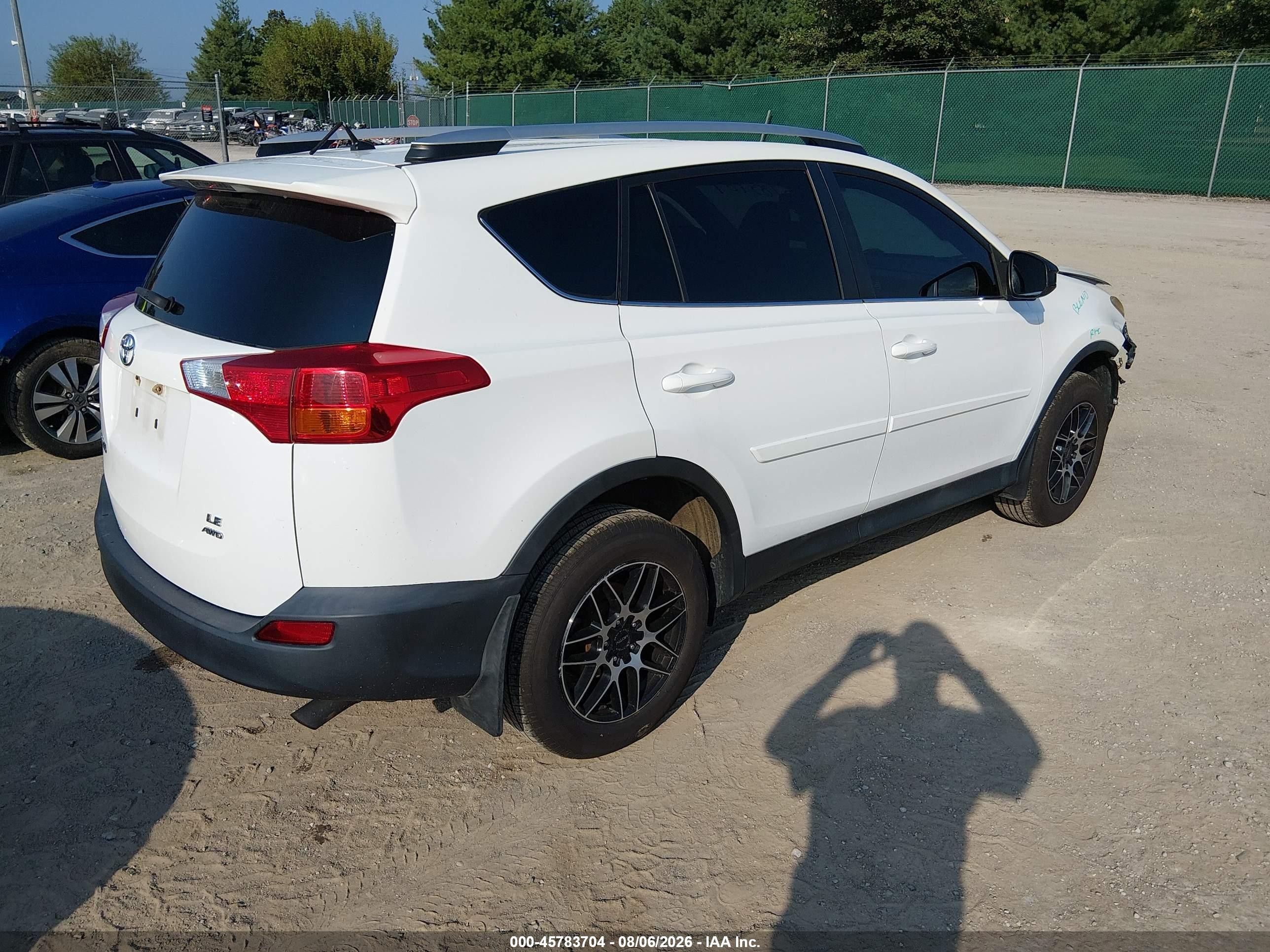 2013 Toyota Rav4 Le White vin: 2T3BFREV4DW022746