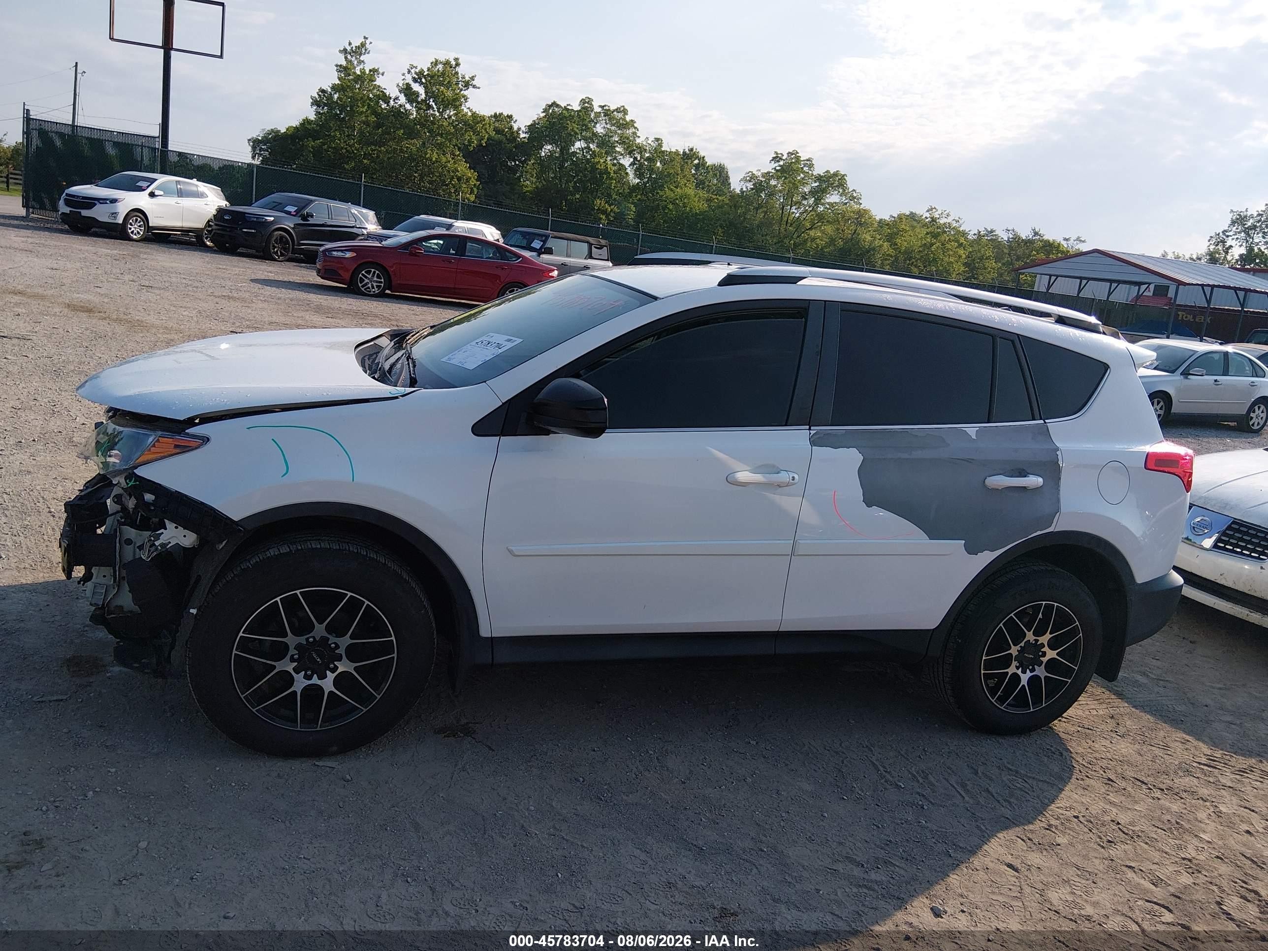 2013 Toyota Rav4 Le White vin: 2T3BFREV4DW022746
