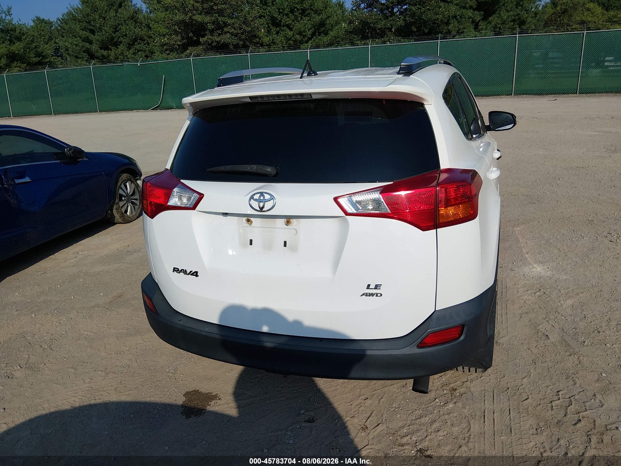 2013 Toyota Rav4 Le White vin: 2T3BFREV4DW022746