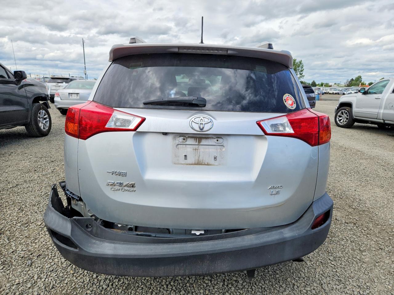 2013 Toyota Rav4 Le Silver vin: 2T3BFREV4DW056170