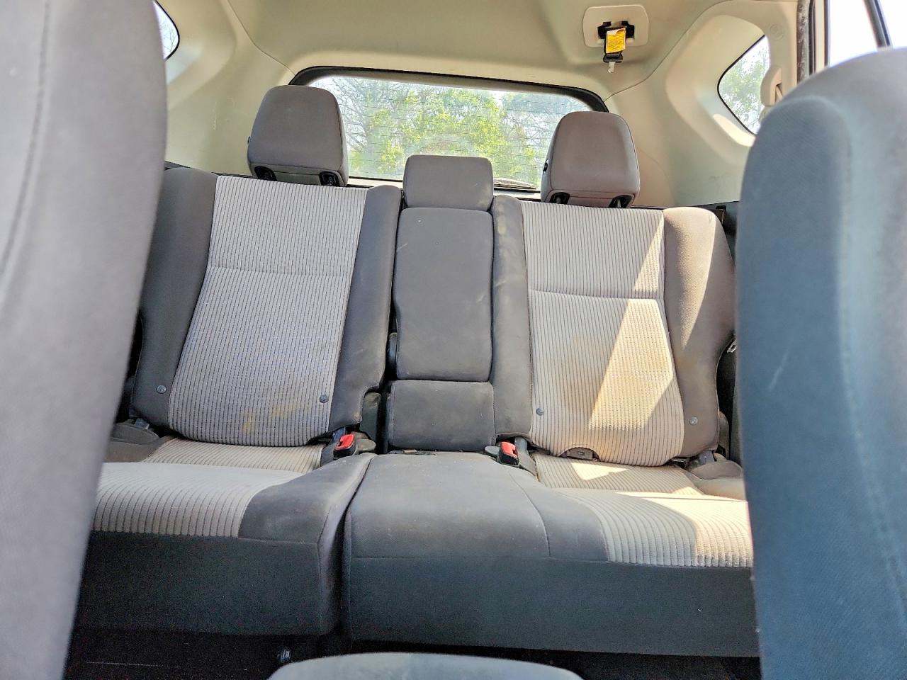 2013 Toyota Rav4 Le Silver vin: 2T3BFREV4DW065953
