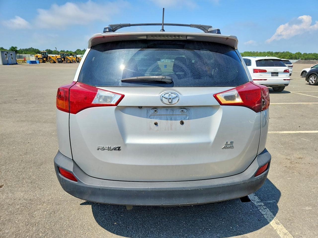2013 Toyota Rav4 Le Silver vin: 2T3BFREV4DW065953