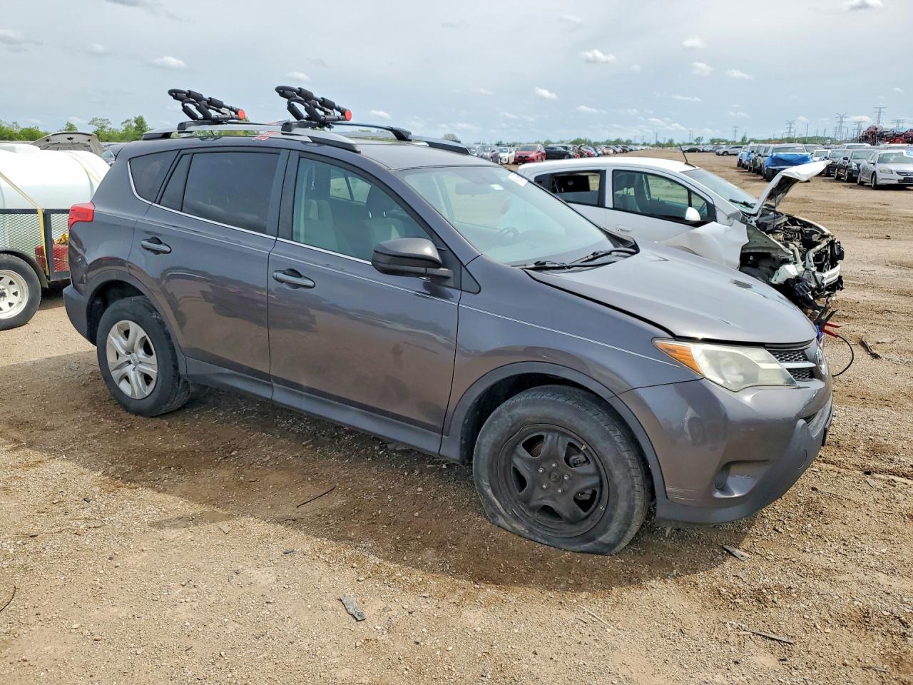 2013 Toyota Rav4 Le Gray vin: 2T3BFREV4DW072319