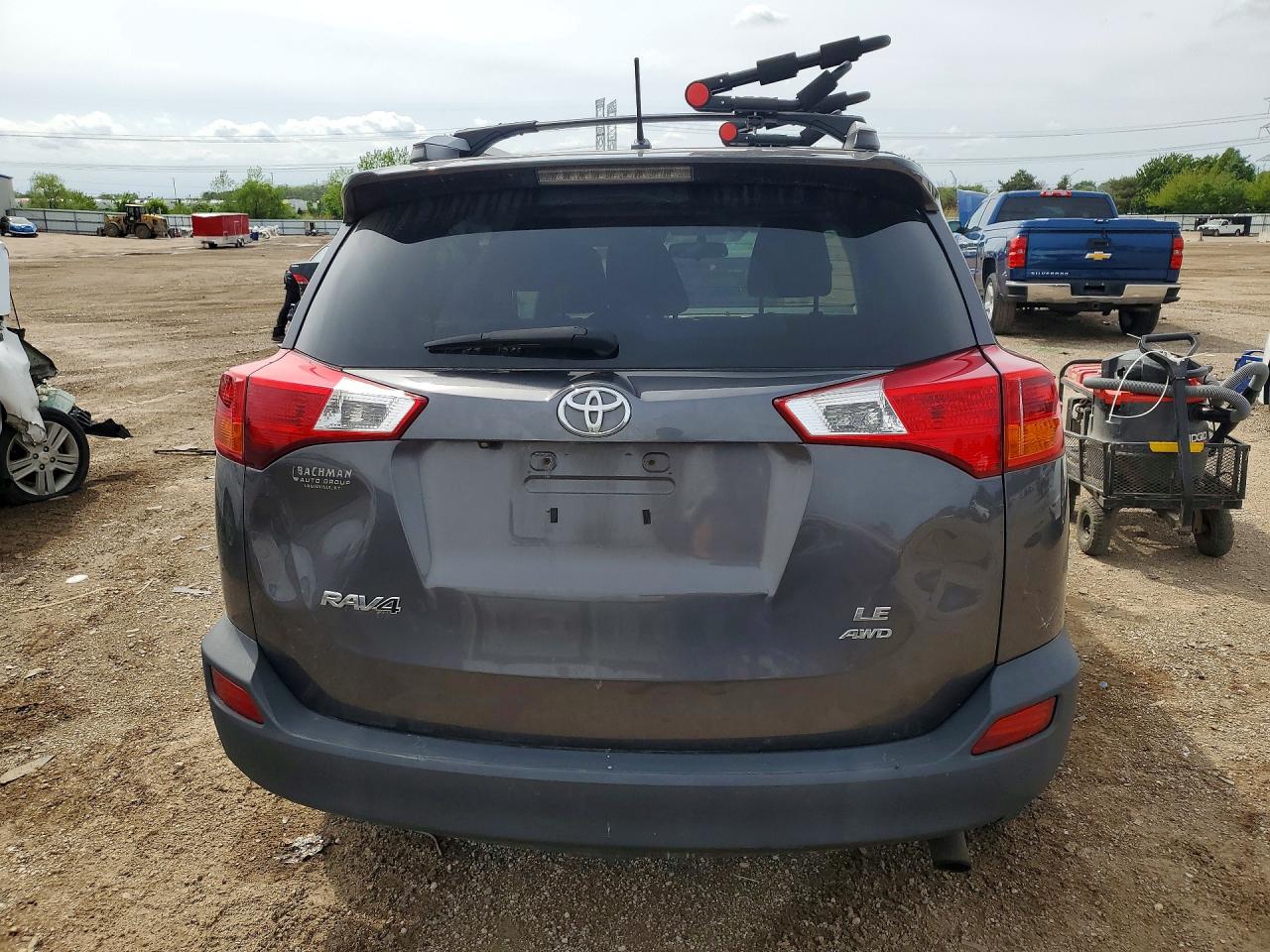 2013 Toyota Rav4 Le Gray vin: 2T3BFREV4DW072319