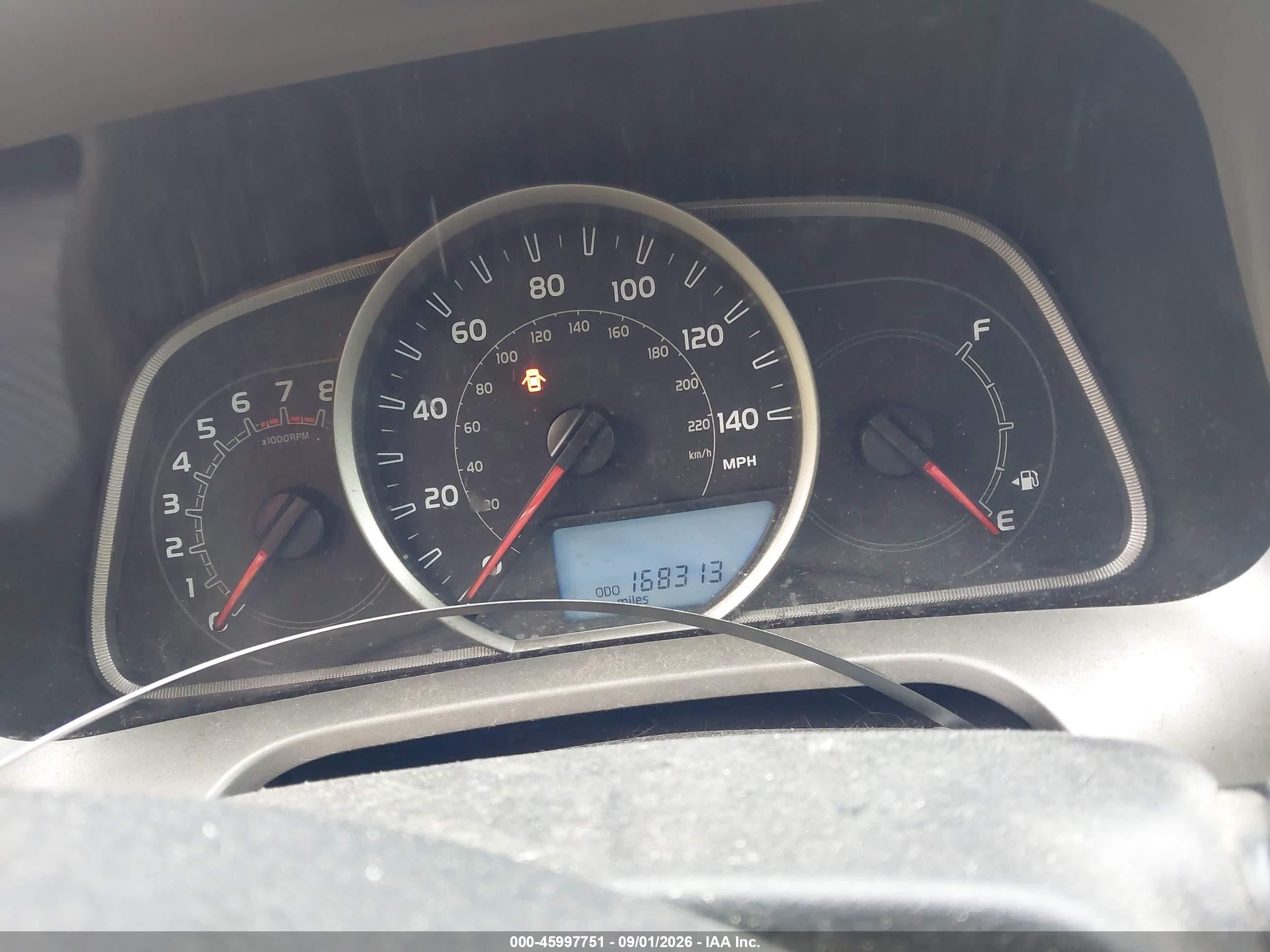 2013 Toyota Rav4 Le Серебряный vin: 2T3BFREV4DW088651