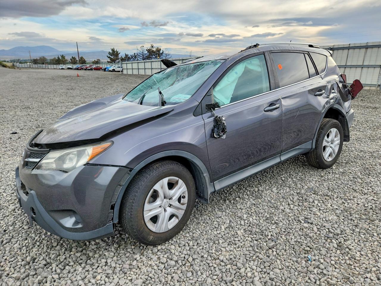 2013 Toyota Rav4 Le Gray vin: 2T3BFREV4DW121969