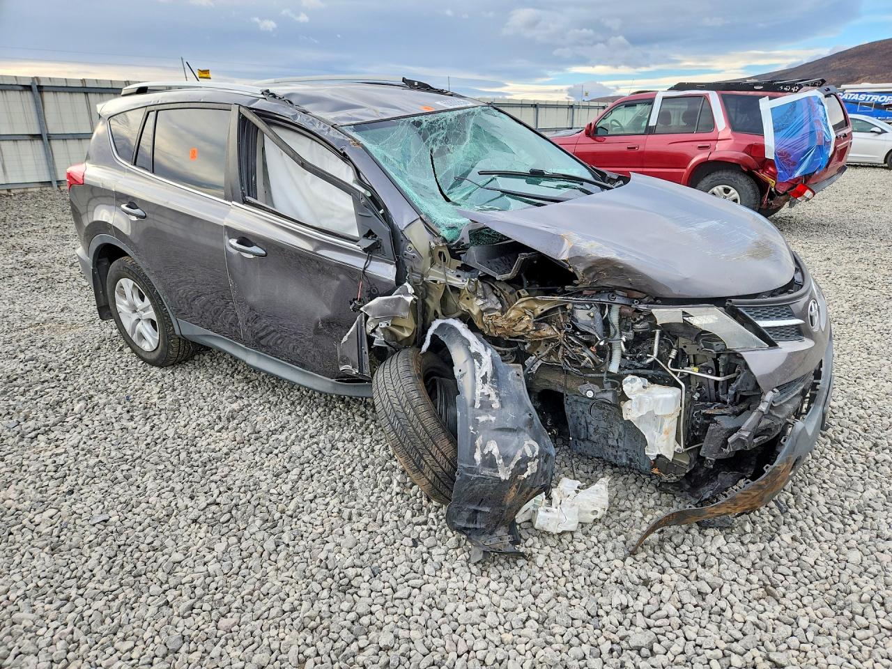 2013 Toyota Rav4 Le Gray vin: 2T3BFREV4DW121969