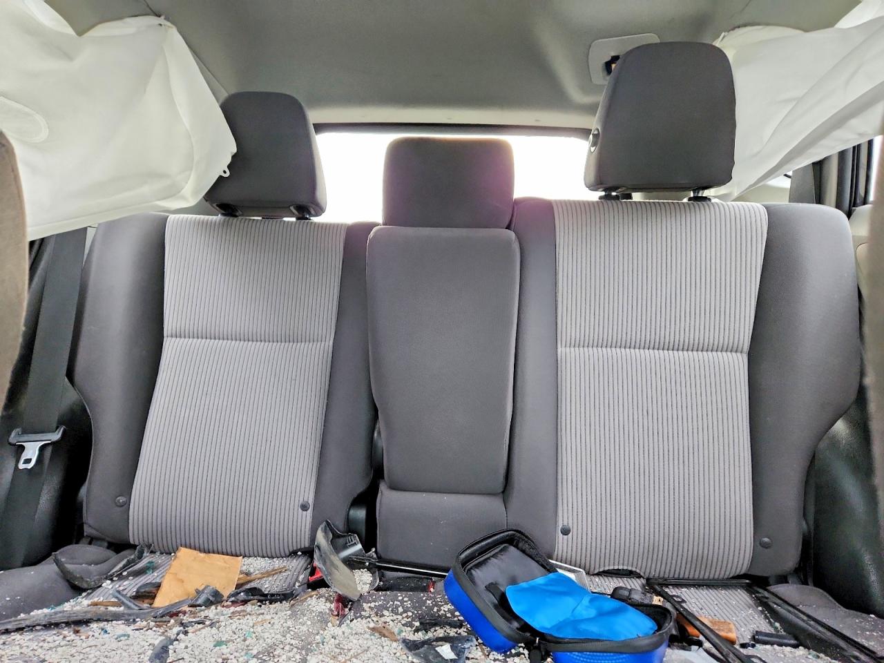 2013 Toyota Rav4 Le Gray vin: 2T3BFREV4DW121969