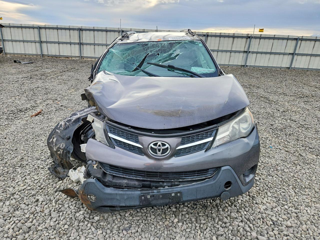 2013 Toyota Rav4 Le Gray vin: 2T3BFREV4DW121969