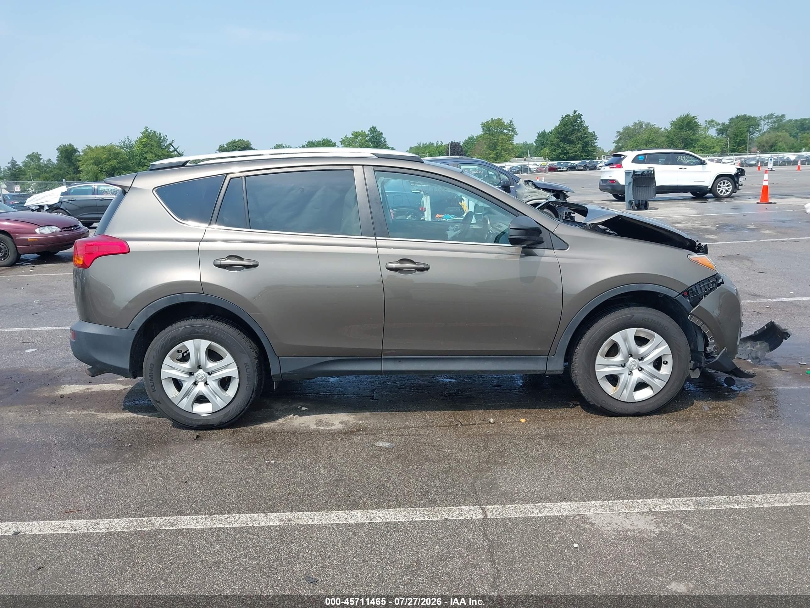 2014 Toyota Rav4 Le Gray vin: 2T3BFREV4EW141558