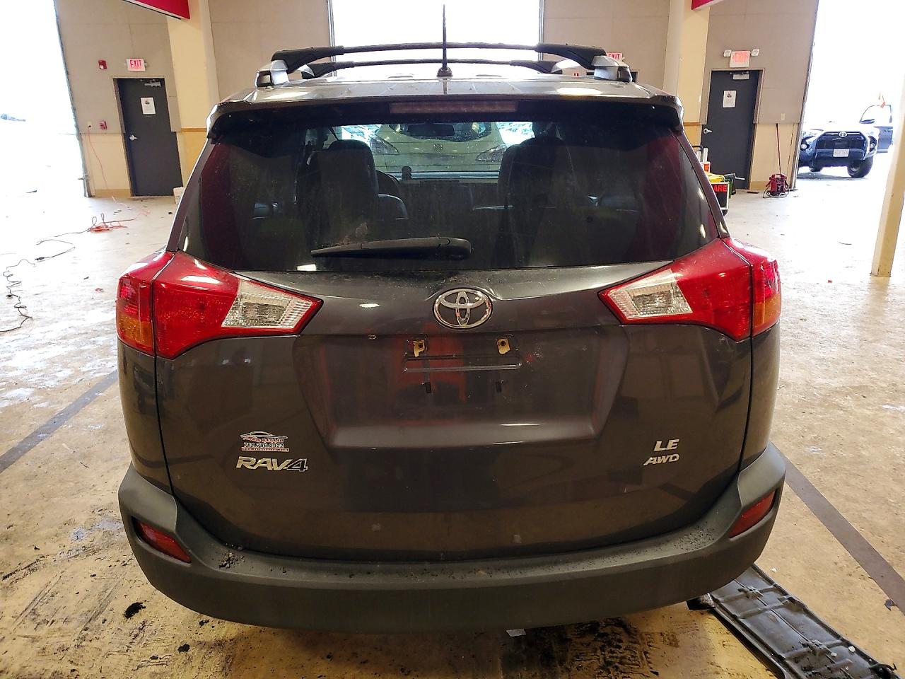 2014 Toyota Rav4 Le Gray vin: 2T3BFREV4EW141818
