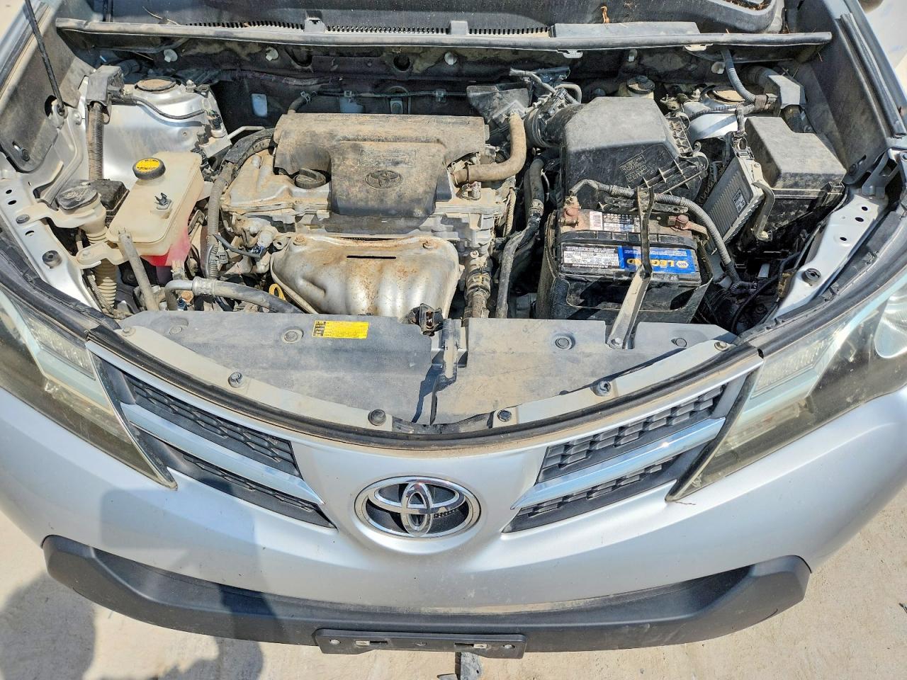2014 Toyota Rav4 Le Gray vin: 2T3BFREV4EW144038