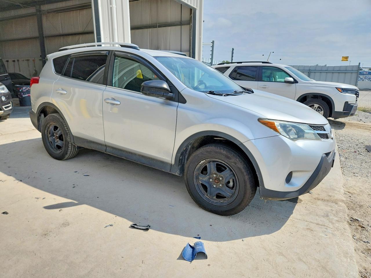 2014 Toyota Rav4 Le Gray vin: 2T3BFREV4EW144038