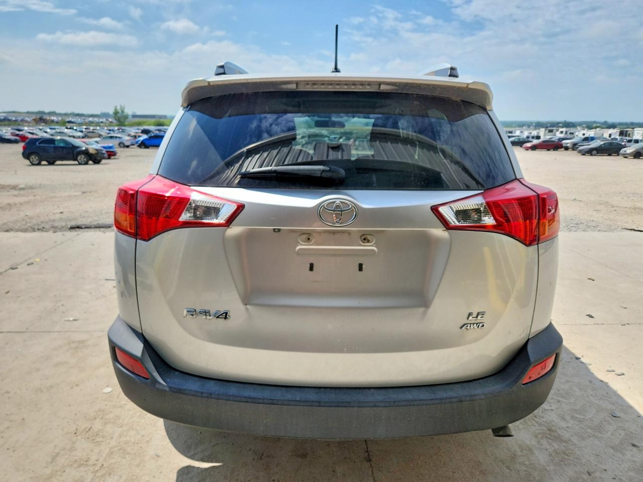 2014 Toyota Rav4 Le Gray vin: 2T3BFREV4EW144038