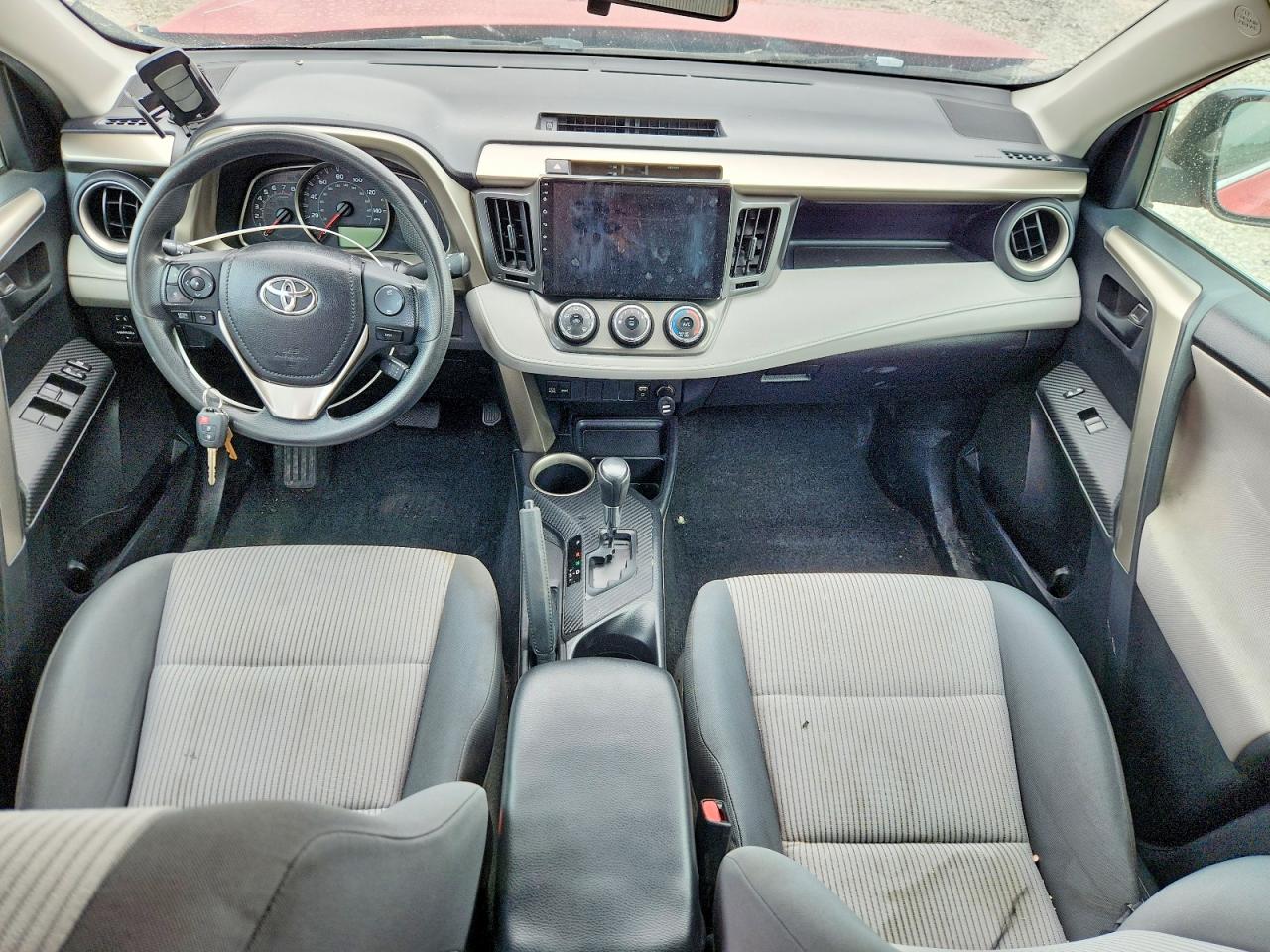2014 Toyota Rav4 Le Red vin: 2T3BFREV4EW151944