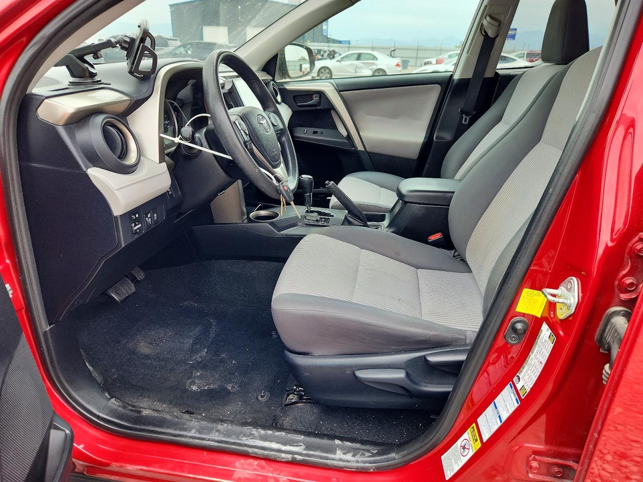 2014 Toyota Rav4 Le Red vin: 2T3BFREV4EW151944
