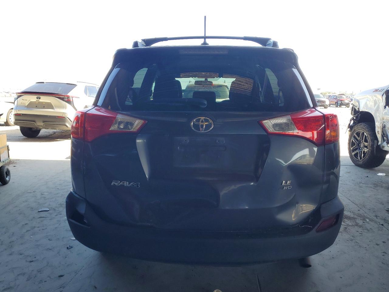 2014 Toyota Rav4 Le Gray vin: 2T3BFREV4EW152608