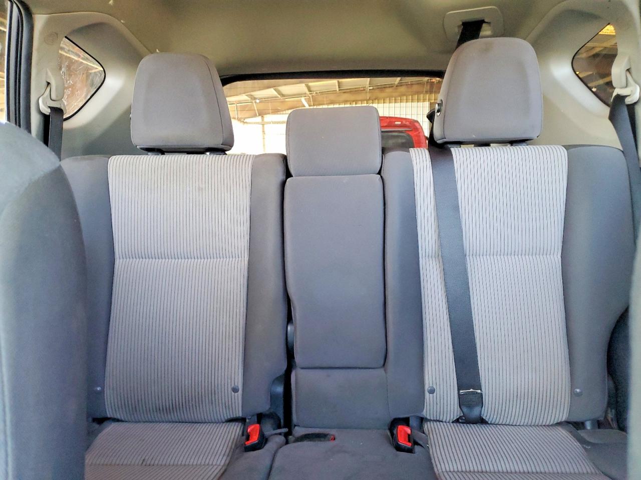 2014 Toyota Rav4 Le Gray vin: 2T3BFREV4EW152608